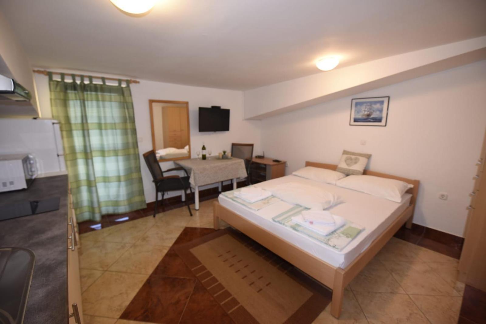 Apartmani Puzek Бибине Екстериор снимка
